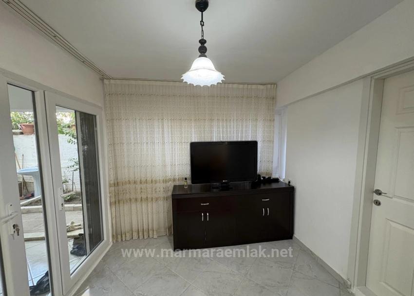 3+1 Wohnung Mit Garten Zum Verkauf In Seferihisar Ürkmez, Küstengebiet