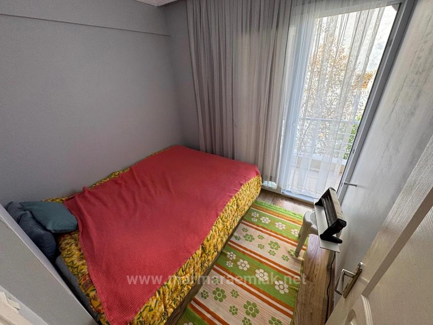 2+1-Zimmer-Sommerapartment Im Mittleren Stockwerk Zum Verkauf Im Zentrum Von Ürkmez