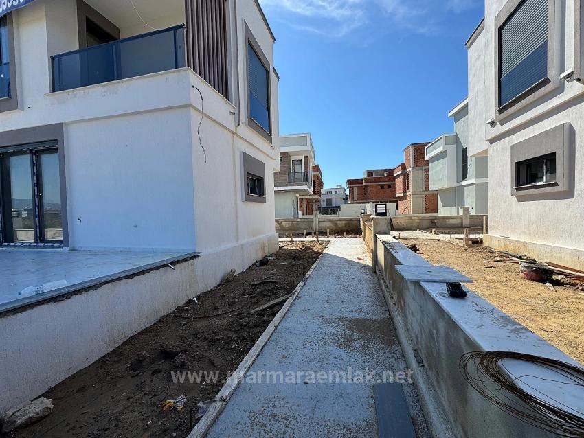 2+1 Sommervilla Mit Garten Zum Verkauf In Doğanbey, Seferihisar, İzmir