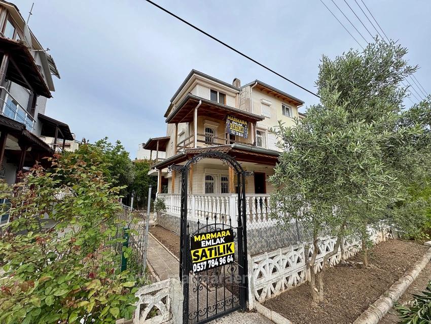 Gartenhaus Zum Verkauf In Doğanbey, Ürkmez, Seferihisar, İzmir, 4+1 Schlafzimmer.