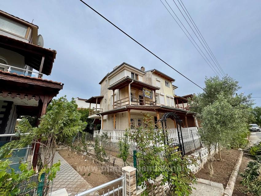 Gartenhaus Zum Verkauf In Doğanbey, Ürkmez, Seferihisar, İzmir, 4+1 Schlafzimmer.