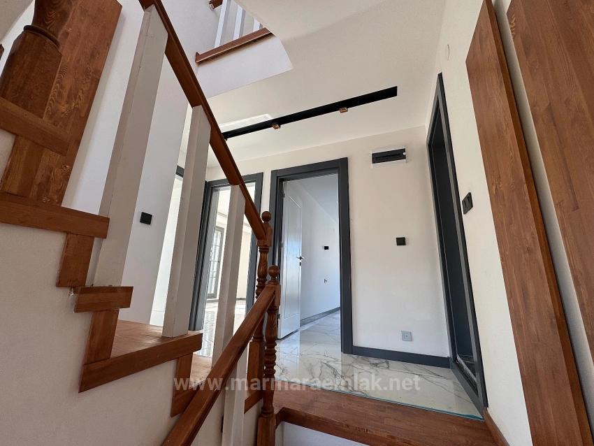3+1, 350 M², Freistehende Villa Mit Pool Zum Verkauf In Seferihisar, Izmir.