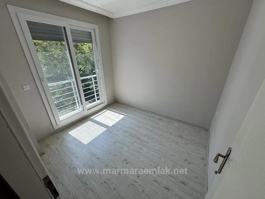 İzmir Seferihisar Ürkmez'de Verkaufliche 2+1 Wohnung Zum Meer 450 Meter
