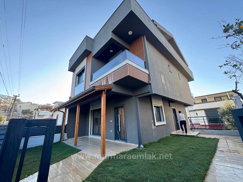 3+1-Zimmer Villa Zu Verkaufen in Çukuraltı Bz. Menderes Özdere - 150 m²