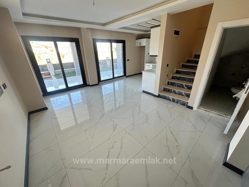 3+1 Sommerhaus Mit Garten Zum Verkauf In Doğanbey, Seferihisar, İzmir