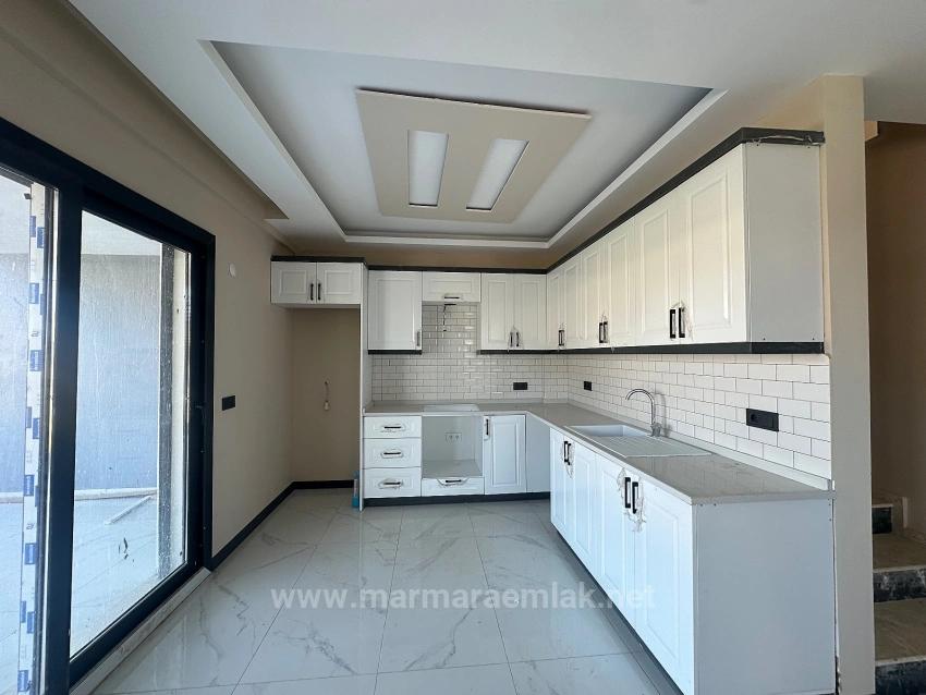 3+1 Sommerhaus Mit Garten Zum Verkauf In Doğanbey, Seferihisar, İzmir