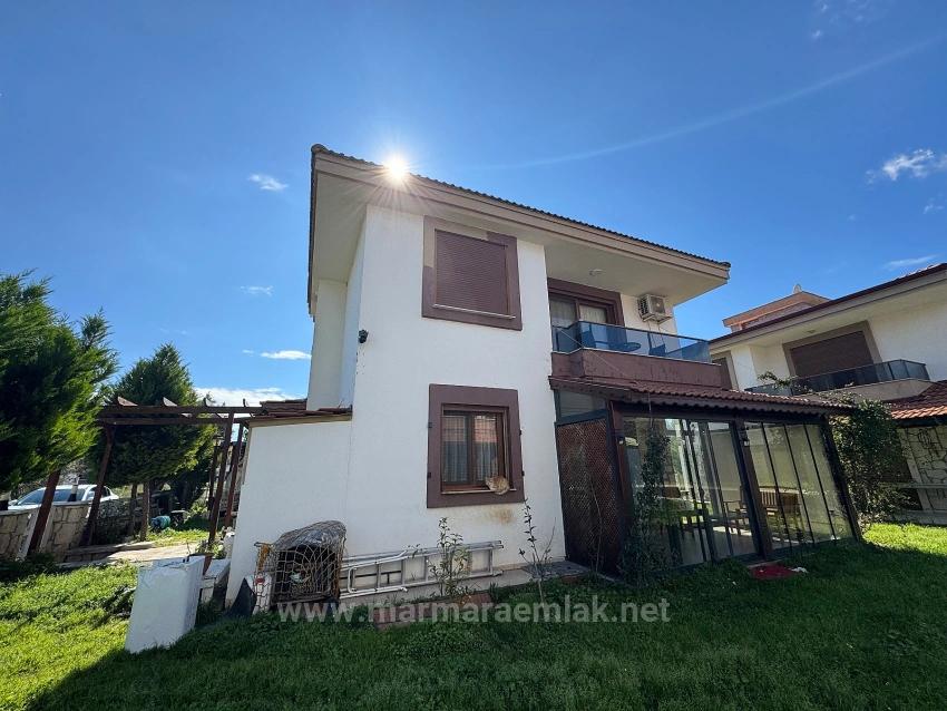 3+1 Villa Mit Garten Und Pool Zum Verkauf In Doğanbey, Seferihisar, İzmir