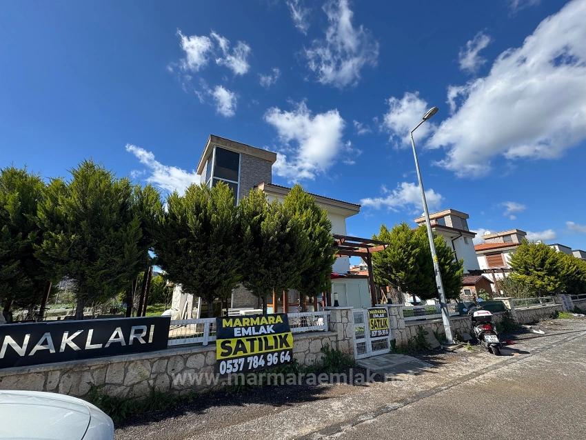 3+1 Villa Mit Garten Und Pool Zum Verkauf In Doğanbey, Seferihisar, İzmir