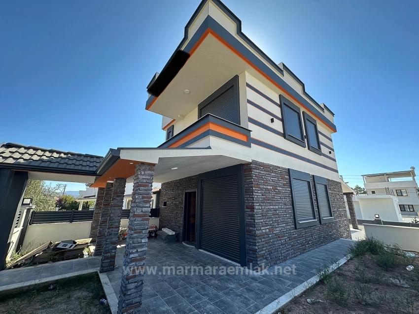 Freistehende Villa Mit Garten, 3+1 Zimmer, Zum Verkauf In Doğanbey, Seferihisar, İzmir.