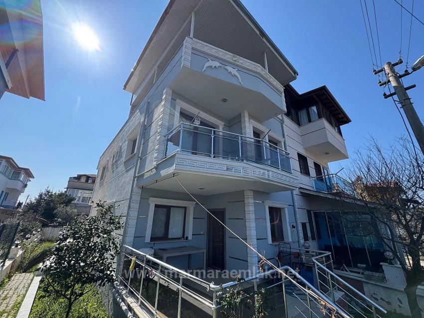 2+1 Sommervilla Mit Garten Zum Verkauf In Doğanbey, Seferihisar, İzmir