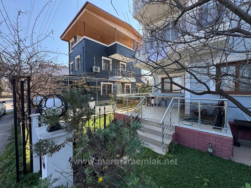2+1 Sommervilla Mit Garten Zum Verkauf In Doğanbey, Seferihisar, İzmir