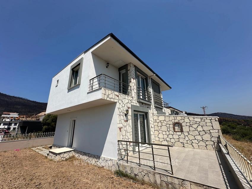 Sommervilla Mit 2+1 Schlafzimmern, Großem Garten Und Meerblick In Doğanbey, Seferihisar, İzmir Zu Verkaufen.