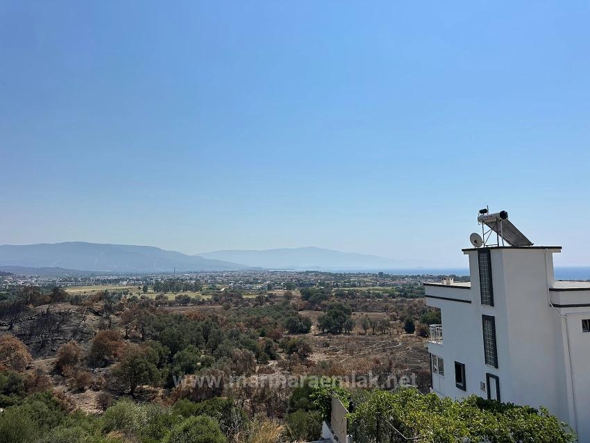 Sommervilla Mit 2+1 Schlafzimmern, Großem Garten Und Meerblick In Doğanbey, Seferihisar, İzmir Zu Verkaufen.