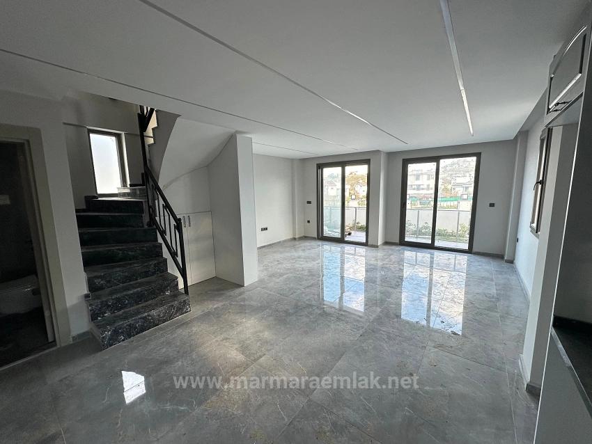 3+1 Freistehende Villa Zum Verkauf In Seferihisar Akarca, Mit Blick Auf Das Meer.