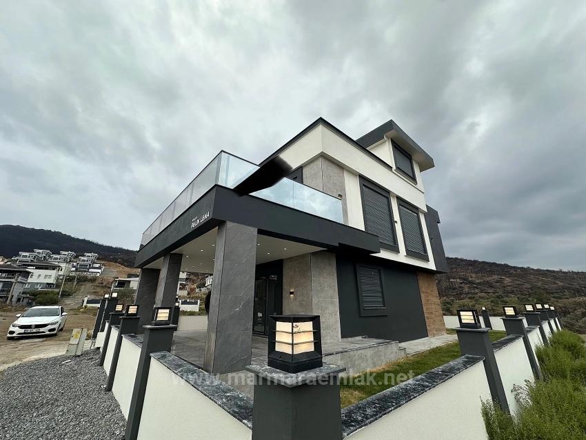 4+1 Einfamilienhaus Zum Verkauf In Doğanbey, Seferihisar, İzmir, 280 M2.