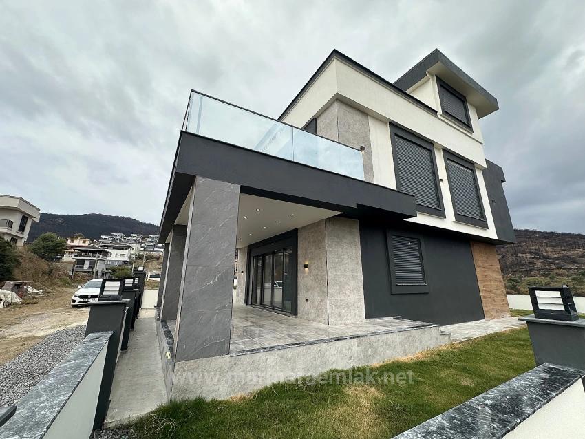 4+1 Einfamilienhaus Zum Verkauf In Doğanbey, Seferihisar, İzmir, 280 M2.