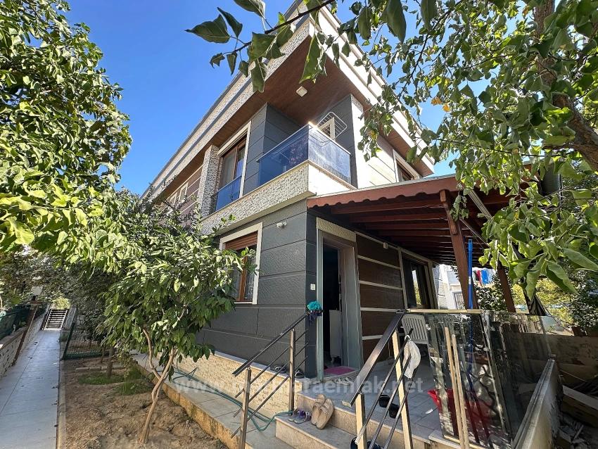 2+1 Villa Zum Verkauf In Doğanbey, Seferihisar, 500 Meter Vom Meer Entfernt.