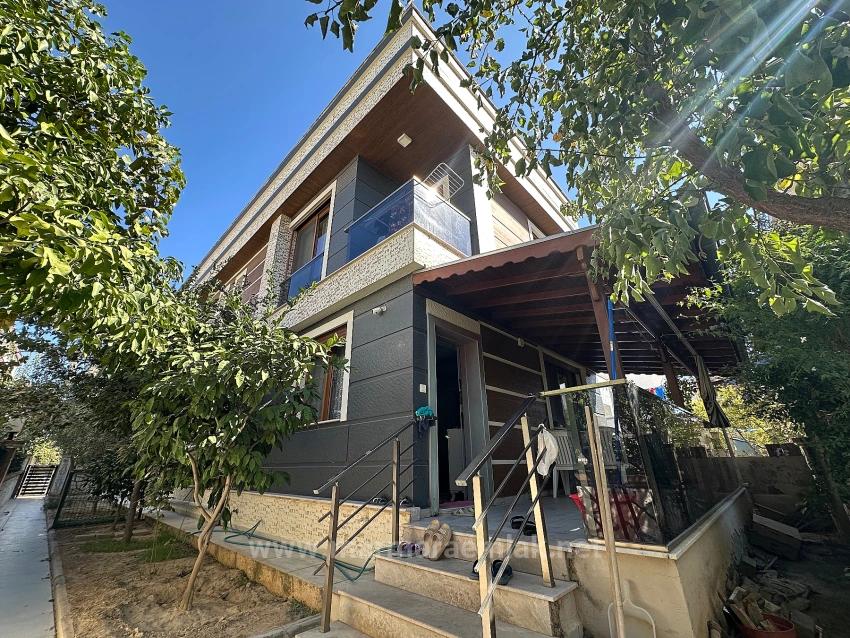 2+1 Villa Zum Verkauf In Doğanbey, Seferihisar, 500 Meter Vom Meer Entfernt.