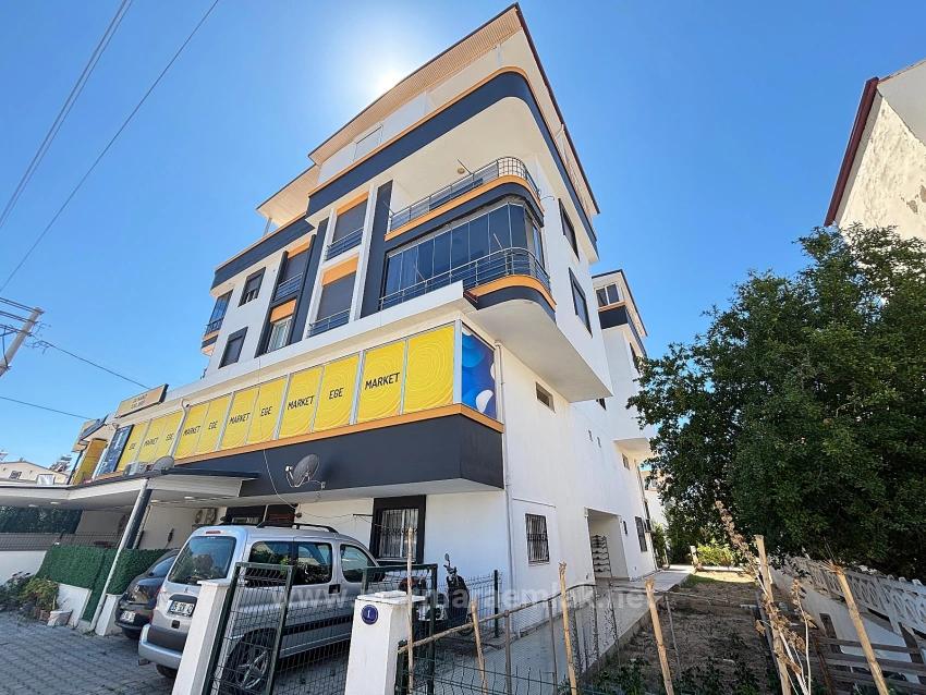 1+1 Wohnung Zum Verkauf In Doğanbey, Seferihisar, İzmir, Mit Aufzug, 300 Meter Vom Meer Entfernt.