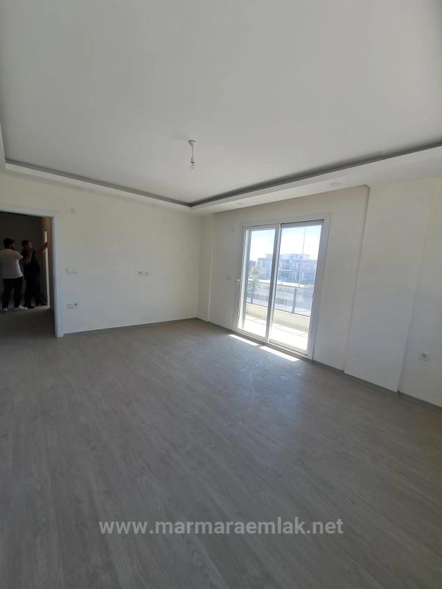 3+1 Sommerwohnung Zum Verkauf Im Zentrum Von İzmir Seferihisar Ürkmez, 450 Meter Vom Meer Entfernt