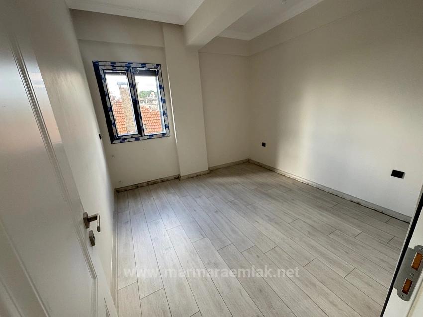 2+1 Wohnung Mit Garten Zum Verkauf In Menderes Gumuldur