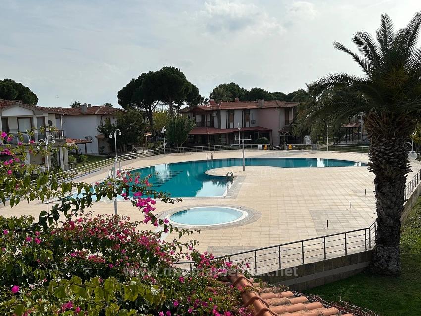 3+1 Villa Zum Verkauf In Seferihisar Ürkmez Site Mit Pool