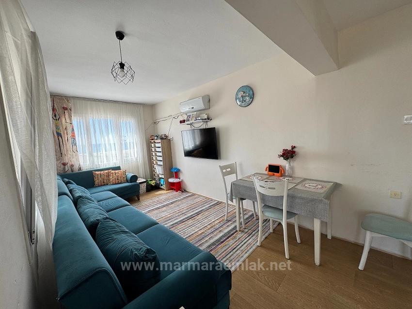 2+1 Sommerapartment Zum Verkauf In Menderes Gümüldür, Direkt Am Meer.