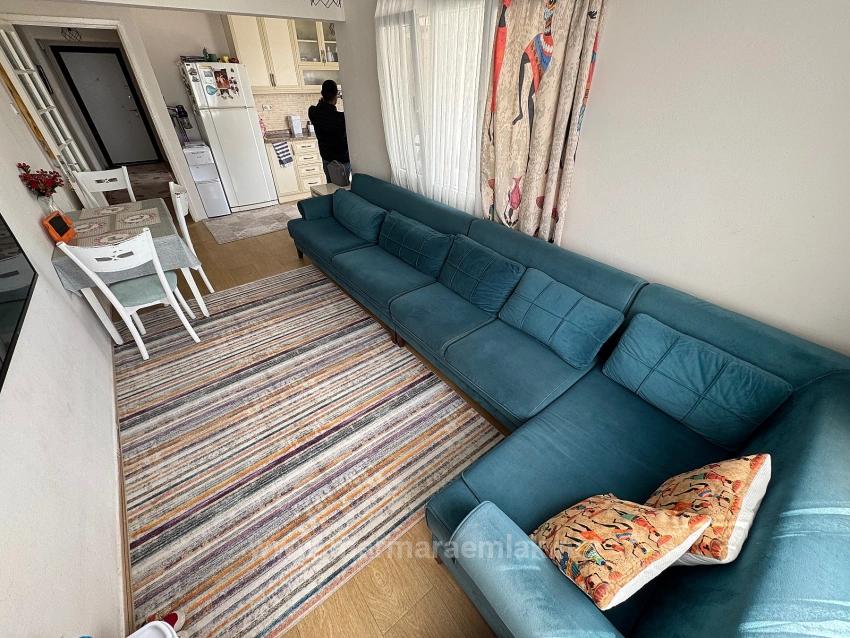 2+1 Sommerapartment Zum Verkauf In Menderes Gümüldür, Direkt Am Meer.