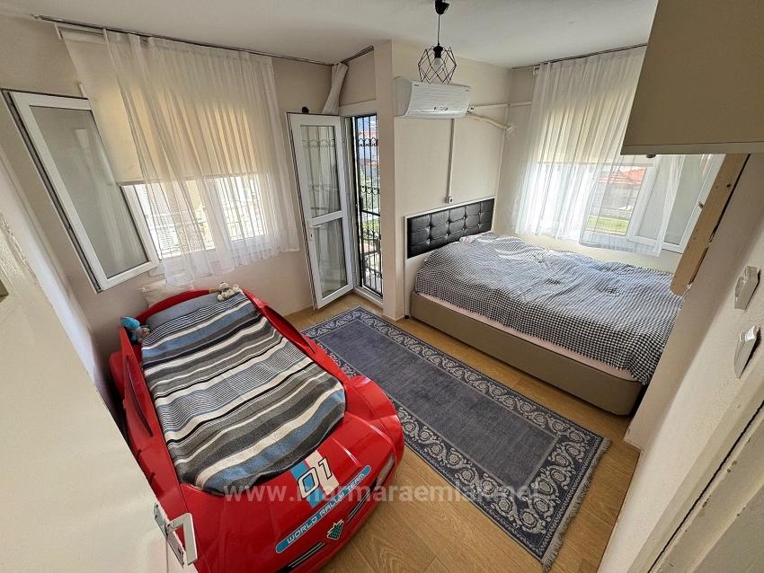 2+1 Sommerapartment Zum Verkauf In Menderes Gümüldür, Direkt Am Meer.