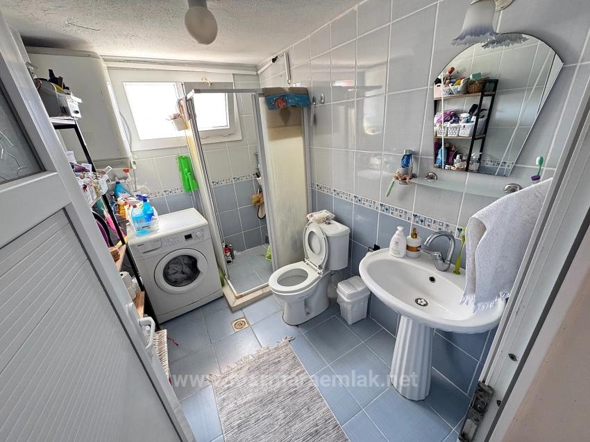 2+1 Sommerapartment Zum Verkauf In Menderes Gümüldür, Direkt Am Meer.