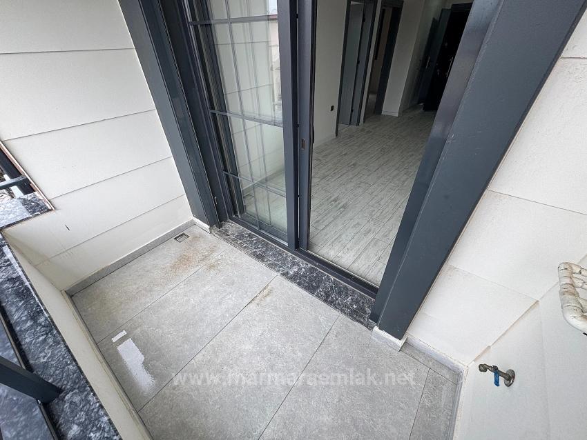 2+1 Sommerwohnung Zum Verkauf In Doğanbey, Seferihisar, İzmir, 60 Meter Vom Meer Entfernt.