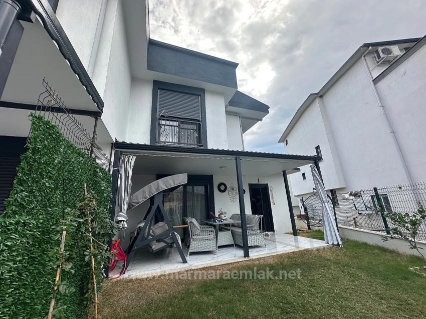2+1 Villa Mit Garten Zum Verkauf In Doğanbey Payamlı, Seferihisar, İzmir