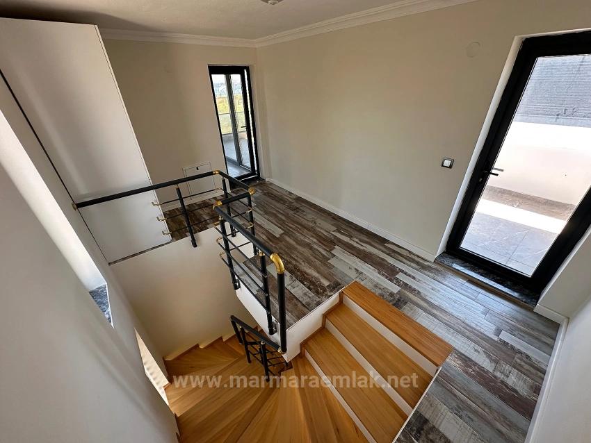 Freistehende Villa Mit Garten, 4+1 Zimmer, Zu Verkaufen In Ürkmez, Seferihisar, İzmir, 60 Meter Vom Meer Entfernt.