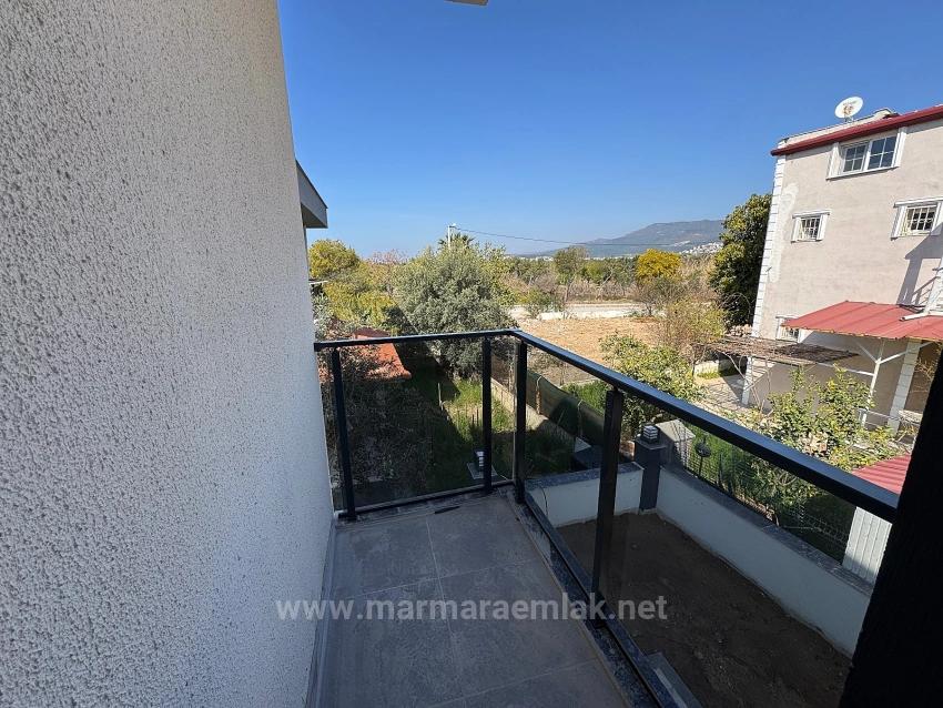 3+1 Villa Mit Garten Zum Verkauf In Gumuldur, 600 Meter Vom Meer Entfernt