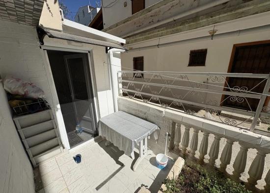 3+1 Wohnung Mit Garten Zum Verkauf In Seferihisar Ürkmez, Küstengebiet