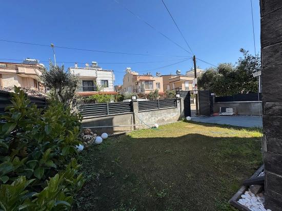 Freistehende Villa Mit Garten, 3 Schlafzimmern Und Pool In Gümüldür Zu Verkaufen.