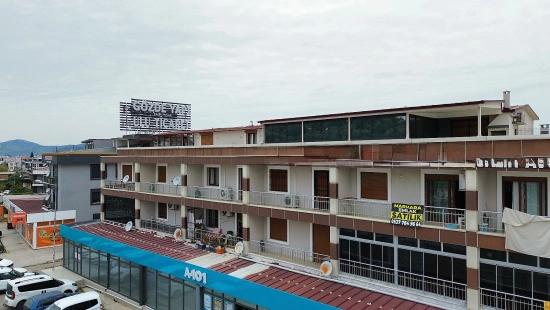 2+1 Sommerwohnung Zum Verkauf Im Ürkmez Center, Seferihisar, İzmir