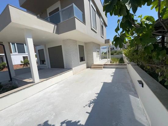 210 M² Große Freistehende Villa Zum Verkauf In Doğanbey, Seferihisar, İzmir