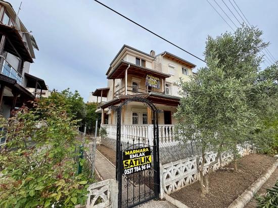 Gartenhaus Zum Verkauf In Doğanbey, Ürkmez, Seferihisar, İzmir, 4+1 Schlafzimmer.