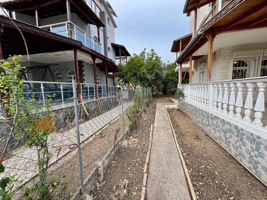 Gartenhaus Zum Verkauf In Doğanbey, Ürkmez, Seferihisar, İzmir, 4+1 Schlafzimmer.