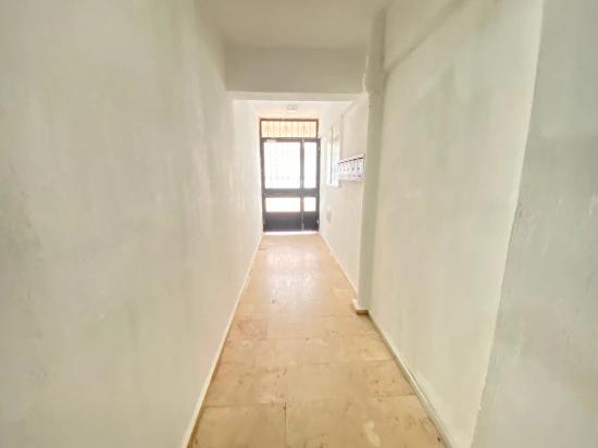 2+1 Sommerwohnung Zum Verkauf Im Zentrum Von Seferihisar Ürkmez, 200 Meter Vom Meer Entfernt