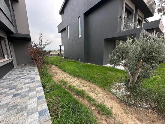 Sommervilla Mit 3+1 Bädern In Doğanbey, Seferihisar, Nur 50 Meter Vom Meer Entfernt, Zu Verkaufen