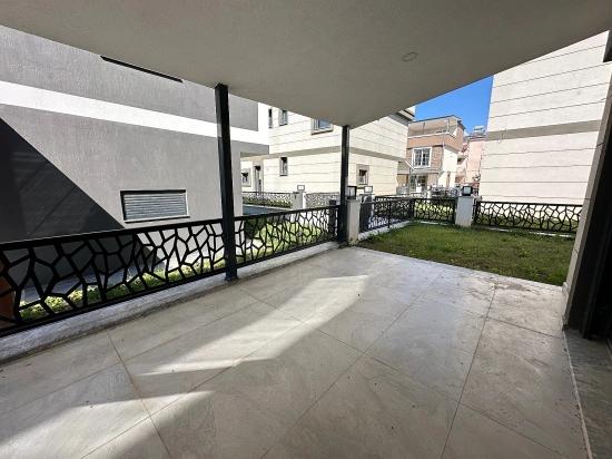 2+1 Sommervilla Mit Garten Zum Verkauf In İzmir Seferihisar Doğanbey