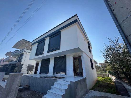 2+1 Villa Mit Großem Garten Zum Verkauf In İzmir Seferihisar Doğanbey