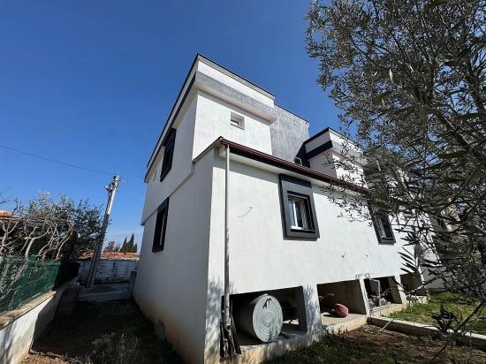 2+1 Villa Mit Großem Garten Zum Verkauf In İzmir Seferihisar Doğanbey