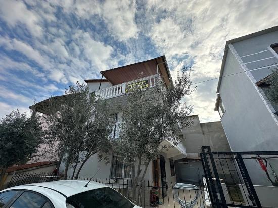 4+1 Villa Mit Garten Zum Verkauf In Doğanbey, Seferihisar, İzmir