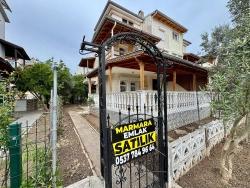 4+1-Zimmer Villa Zu Verkaufen in Cumhuriyet Bz. Seferihisar Doğanbey - 150 m²