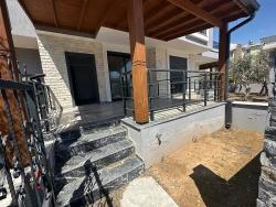 2+1 Sommervilla Mit Garten Zum Verkauf In Doğanbey, Seferihisar, İzmir