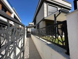 2+1 Sommervilla Mit Garten Zum Verkauf In İzmir Seferihisar Doğanbey