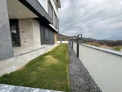 4+1 Einfamilienhaus Zum Verkauf In Doğanbey, Seferihisar, İzmir, 280 M2.